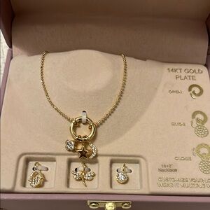 Gold Necklace with Circular Pendant and Delicate Chain